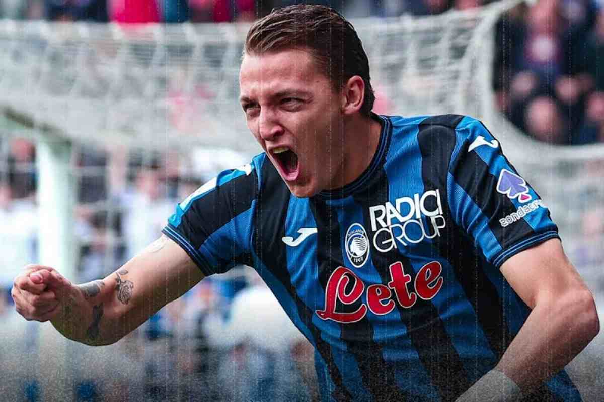retegui esulta dopo un gol
