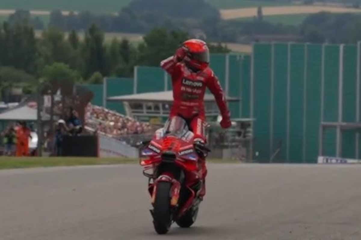 Marc Marquez balla l'aura farming